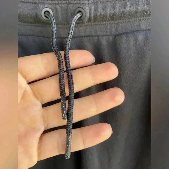 ATHLETA GIRL jogger lightweight black sz 12 zip pockets adjustable waist used - Picture 5 of 5